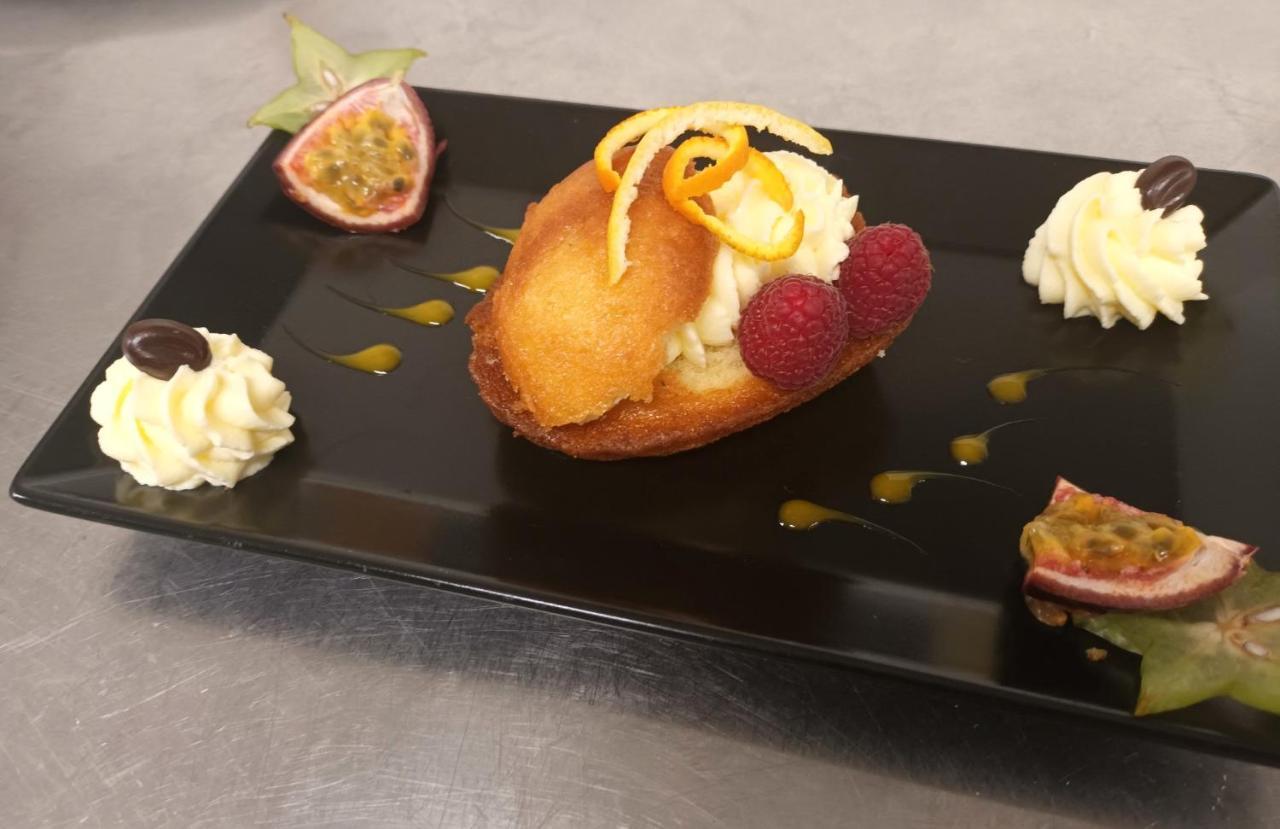 Logis Hotel Restaurant De La Madeleine Commercy Kültér fotó